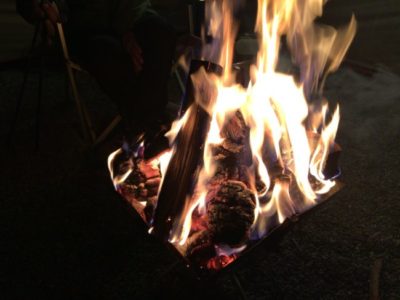 キャンプと焚き火
