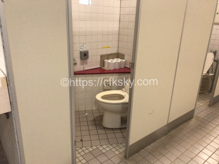 筑波山神社にある市営第三駐車場の女子トイレ